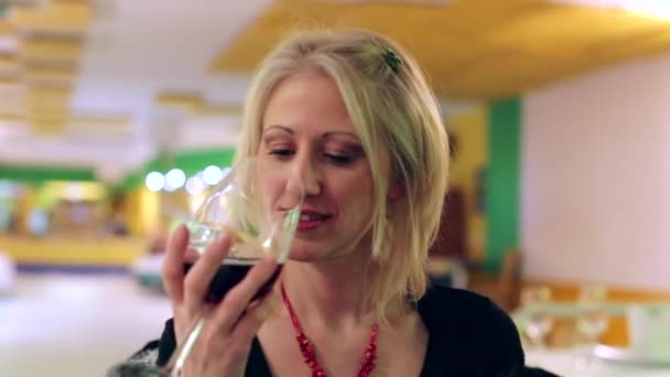 Woman flirting and drinking — Stock Video