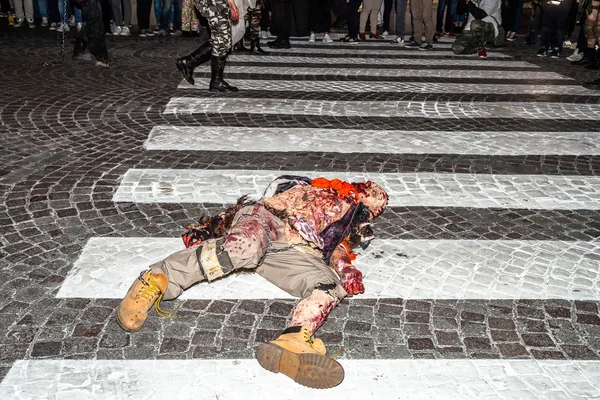 Cadılar Bayramı ölü zombi