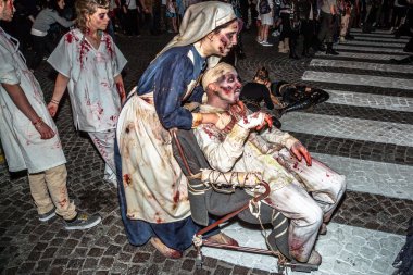 Zombi hemşire Cadılar Bayramı