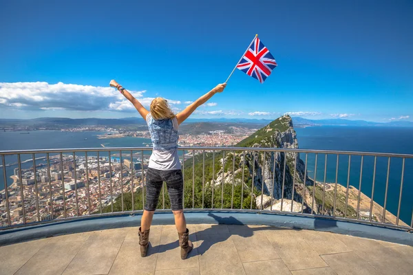 Kvinna njuta på Gibraltar — Stockfoto