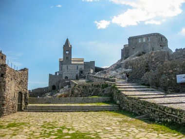 Porto Venere Kilisesi