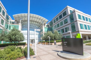 Apple Cupertino Silikon Vadisi