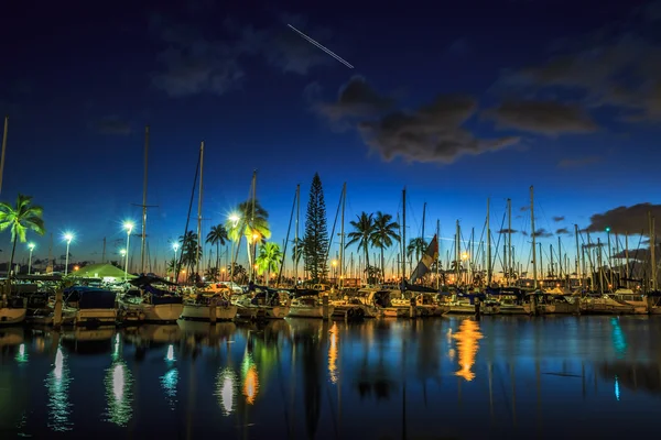 Honolulu Harbor la nuit — Photo