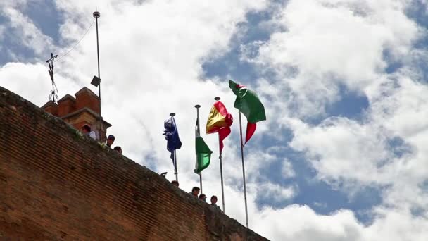 Banderas de la Alhambra — Vídeo de stock