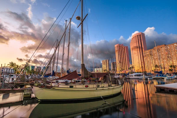 Skyline des Hafens von Honolulu — Stockfoto