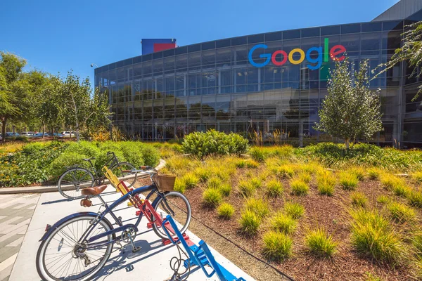 Bicicleta Googleplex Vista montanha — Fotografia de Stock