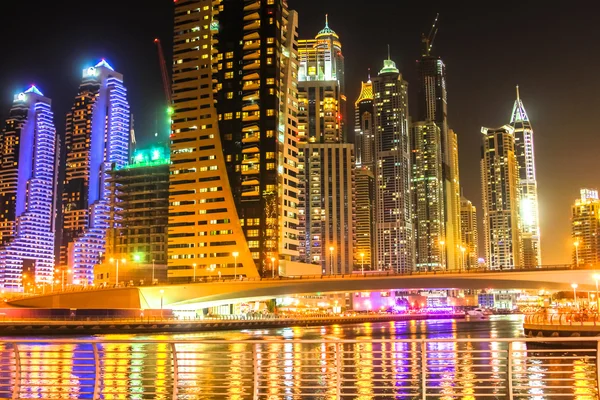 Dubai Marina brug — Stockfoto