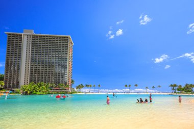 Laggon Waikiki Beach