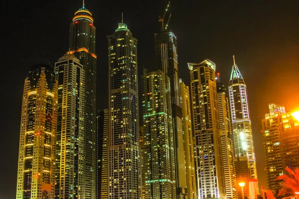 Skyline van Dubai marina — Stockfoto