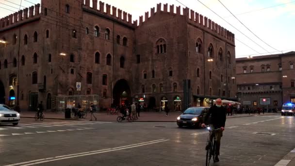 Covid-19 avec distance sociale après verrouillage en Italie — Video