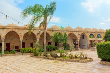 Acre 'deki El Cezzar Camii ve Manastırı