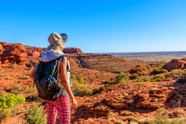 Senderismo en Outback Australia — Foto de Stock