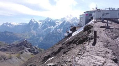 007 Piz Gloria Schilthorn görünümü