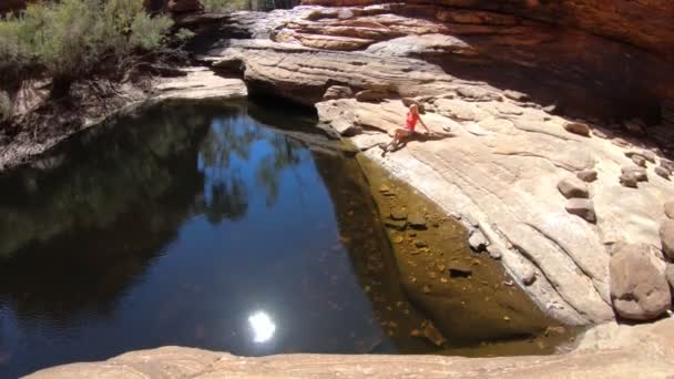 Watarrka Εθνικό Πάρκο Waterhole — Αρχείο Βίντεο