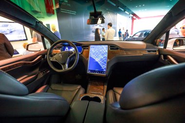 Tesla Model X iç dizaynı