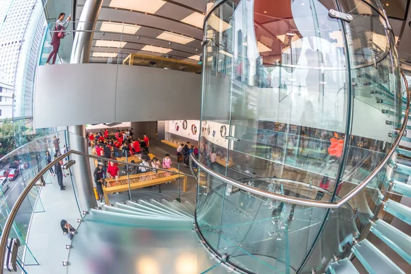 Apple 'a giden merdiven