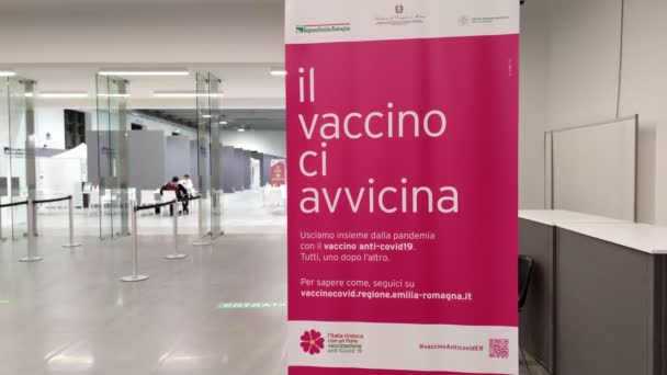 Vaccination contre le coronavirus COVID-19 — Video