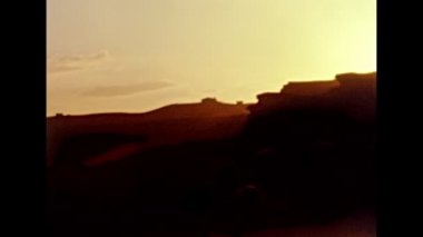 Arşiv Bedevleri Giza devesi üzerinde