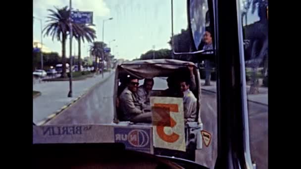 Arquivo Alexandria tour turístico de ônibus — Vídeo de Stock
