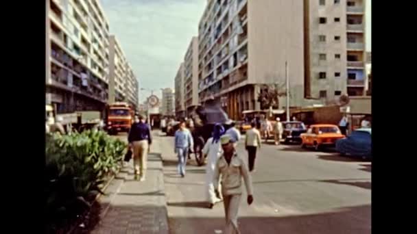Archivní Alexandrie silnice Egypta v 80. letech — Stock video