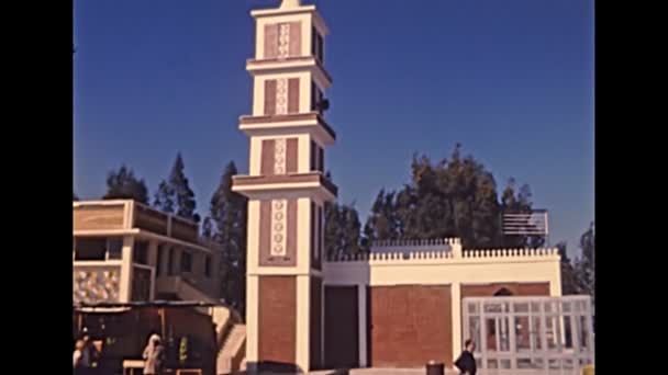 Typiska islamiska byggnader i CAIRO på 1980-talet — Stockvideo
