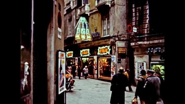 Archiv Janových nákupních ulic v 80. letech — Stock video