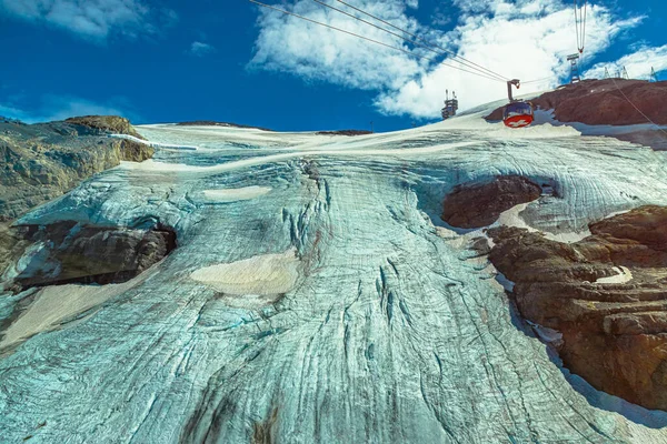 Ghiacciaio Titlis e funivia Svizzera — Foto Stock