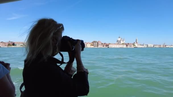 Havsutsikt venetianska lagunen i Venedig — Stockvideo