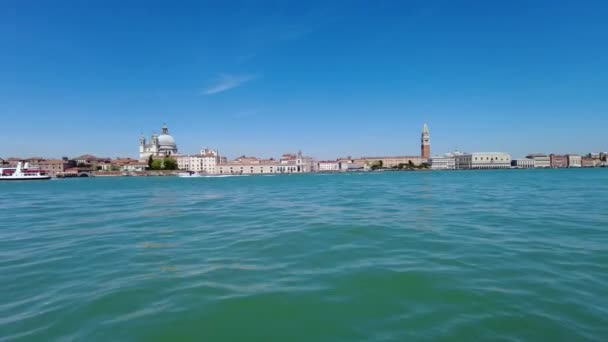 Vista mar San Marco torre de Veneza — Vídeo de Stock