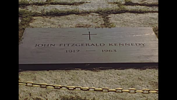 Voorzitter John Fitzgerald Kennedy Gravesite — Stockvideo