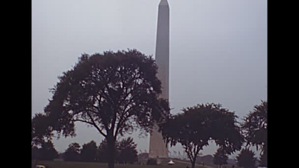 Washington Monument in National Mall — Stockvideo