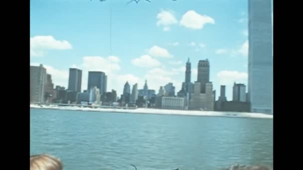 New York Hudson folyó Twin Towers az 1970-es években — Stock videók