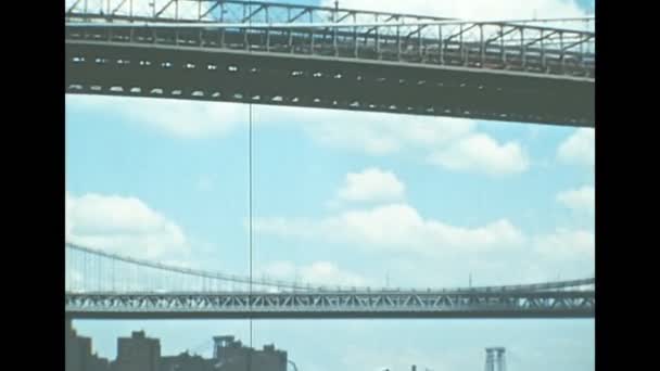 New York gamla broar i 1970-talet — Stockvideo