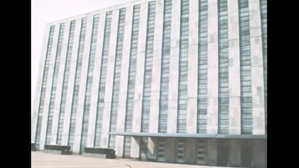 Arkivet för Förenta nationernas högkvarter i New York på 1970-talet — Stockvideo