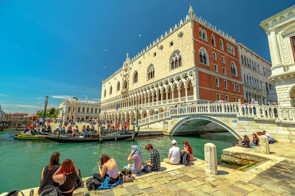 The Venice seafront and cityscape — Stock Photo, Image