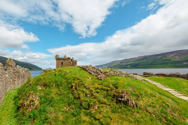 Castillo de Urquhart Loch Ness —  Fotos de Stock