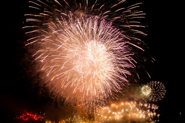 Fuegos artificiales — Foto de Stock