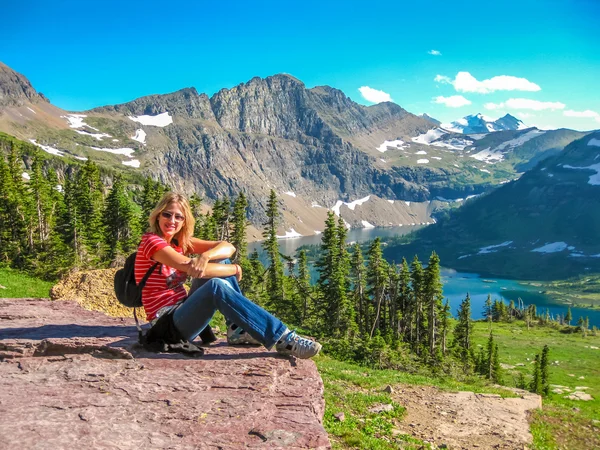 Gizli göl Overlook hiking — Stok fotoğraf