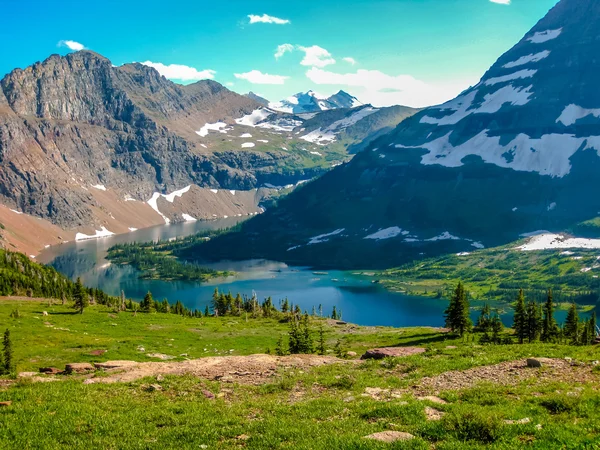 Lago escondido em Montana — Fotografia de Stock