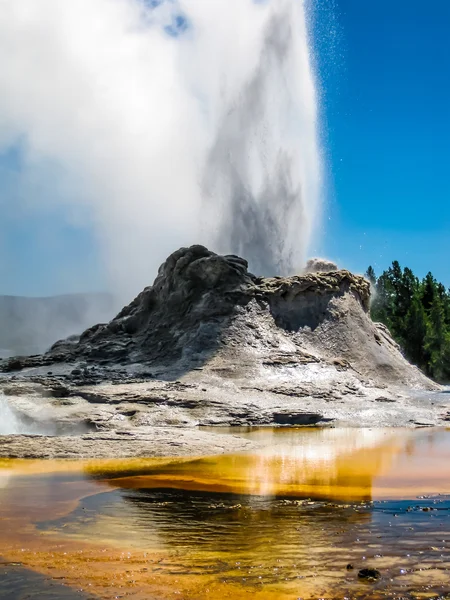 Eruption in Castle Geyser — Stok fotoğraf