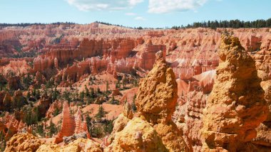 Bryce Canyon Ulusal Parkı 'nda kaya oluşumları