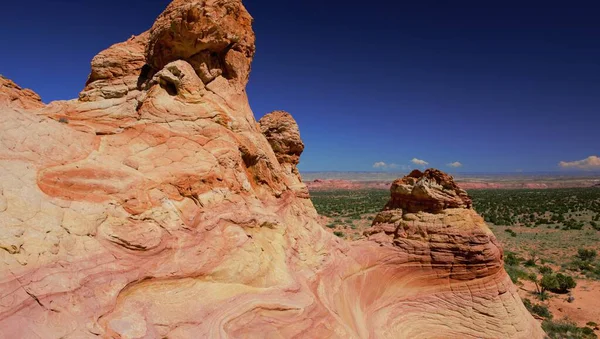 Kanab yakınlarındaki Coyote Buttes Güney 'de renkli kaya oluşumları.