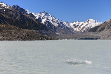 Aoraki Ulusal Parkı 'nda Tasman Buzulu