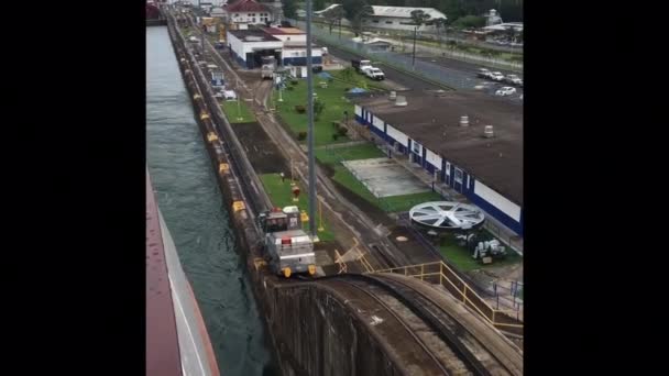 Nave Crociera Che Attraversa Canale Panama Novembre 2019 Nave Sostenuta — Video Stock