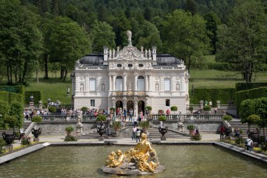 Linderhof Kalesi