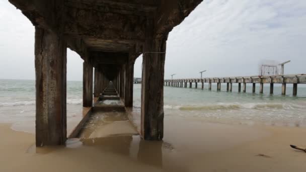 Old concrete pier — Stock Video