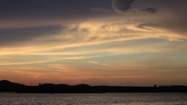 Coucher de soleil et rivières — Video