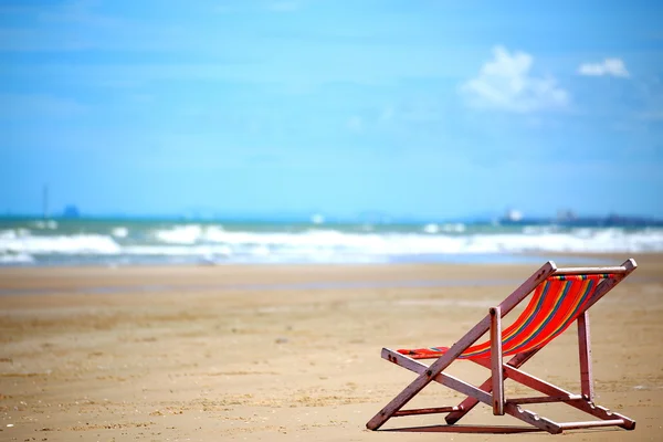 海滩上的椅子 — 图库照片