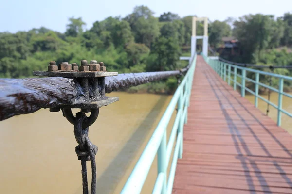 Asma köprü Nehri — Stok fotoğraf