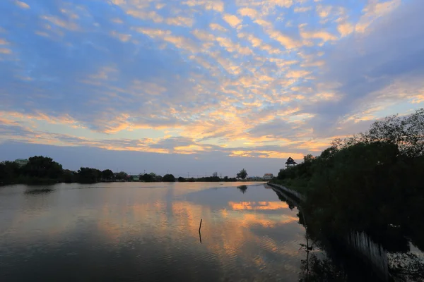 Zonsondergang en rivieren — Stockfoto